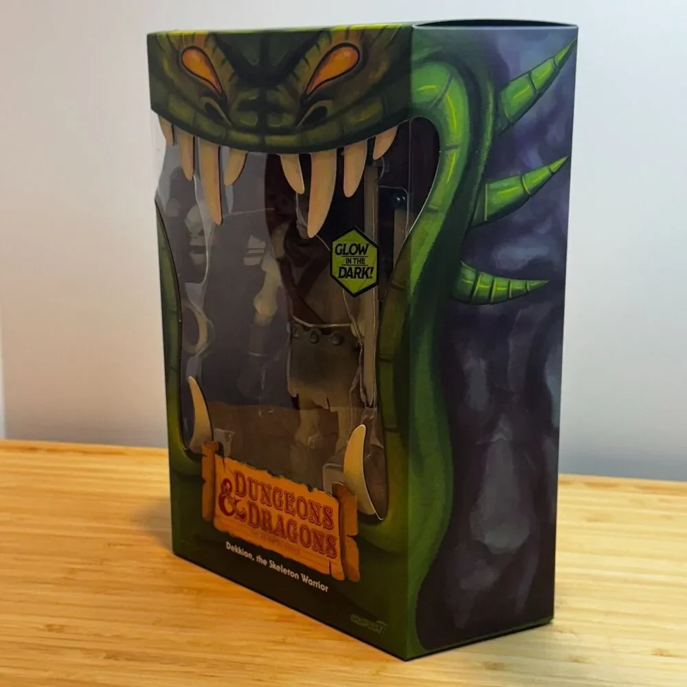 Dungeons & Dragons Ultimates Dekkiion Skeleton Warrior Glow Figure Super 7 NEW